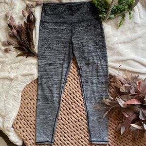 Black and white ombré fleece-like inner liner aerie leggings